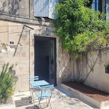 2 Pers + Terrasse Apartment Saint-Remy-de-Provence